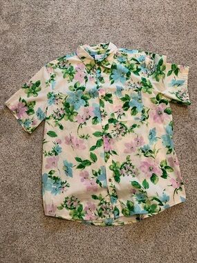 Men’s Old Navy Floral Short Sleeve Shirt size Large